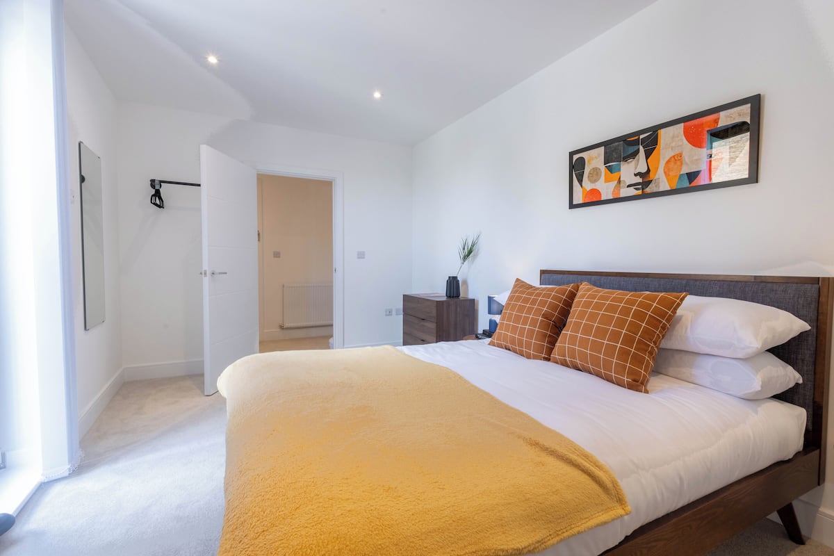 Apartment, 2 Bedrooms | 1 bedroom, desk, iron/ironing board, free WiFi