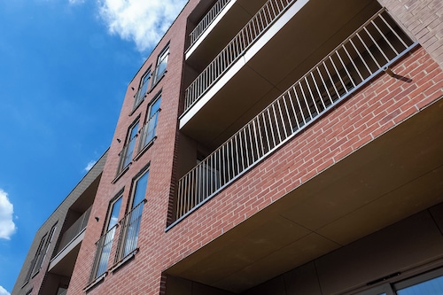 Modern Apts with Balcony in Mitcham