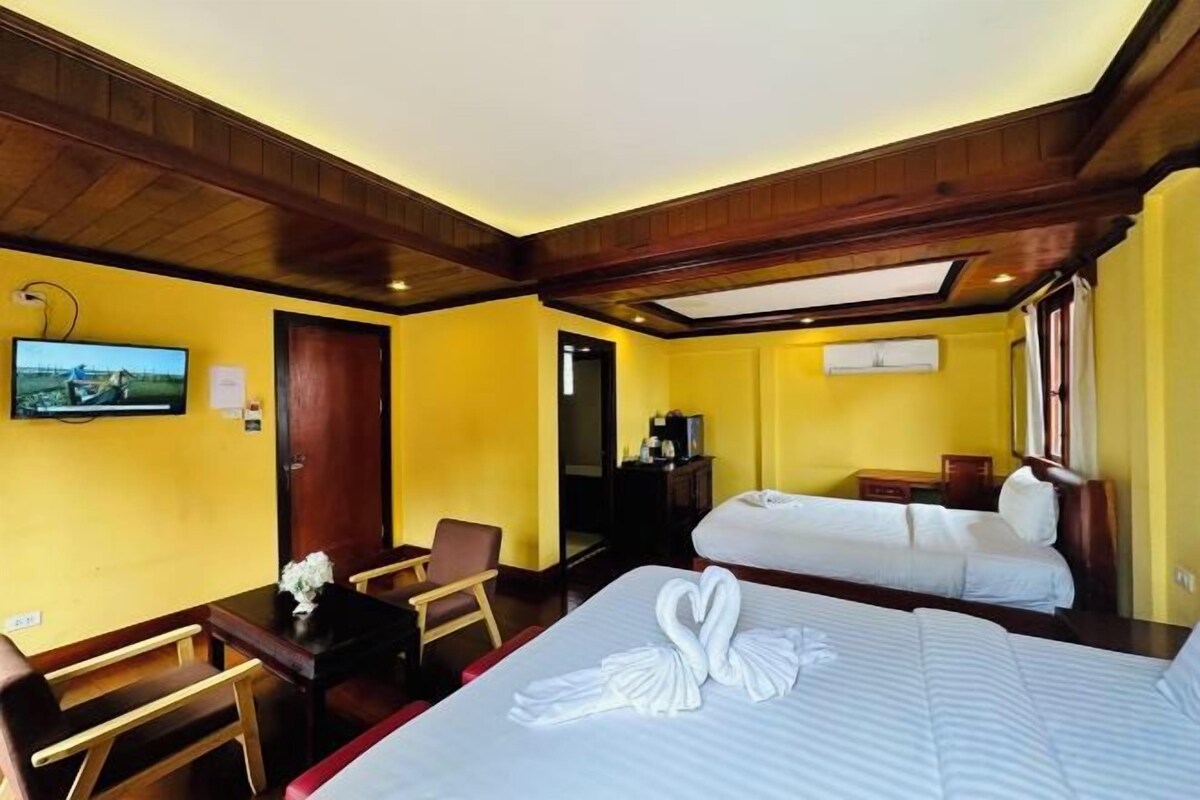 Premium bedding, down comforters, desk, laptop workspace