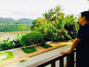 Terrace/patio - Villa Phonethip Mekong Riverside (Luang Prabang)