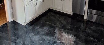 In the Heart of ELY Getaway is short walk to downtown ELY.  Freshly Remodeled!  