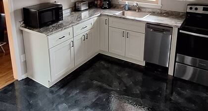 In the Heart of ELY Getaway is short walk to downtown ELY. Freshly Remodeled!