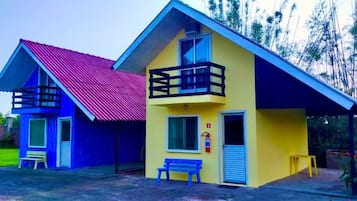 Cabana econômica | Wi-Fi de cortesia, roupa de cama