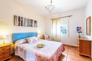 3 bedrooms, iron/ironing board, WiFi, bed sheets - Villa Carmela Nerja - Three Bedroom Villa, Sleeps 6 (Frigiliana)