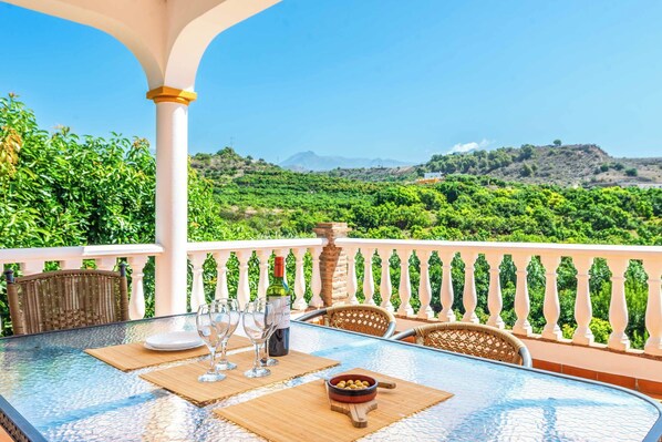 Outdoor dining - Villa Carmela Nerja - Three Bedroom Villa, Sleeps 6 (Frigiliana)