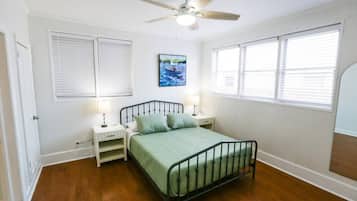1 bedroom, iron/ironing board, travel crib, WiFi
