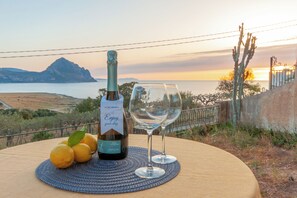 Outdoor dining - Villa Macari Fantastic Sea View (San Vito Lo Capo)