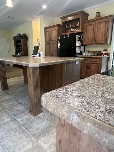 Hidden Gem! Waterfront Private Lake, Epperson Lagoon 5 Mins, Canoe/Fish/Relax.