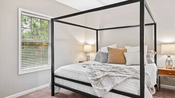 2 Schlafzimmer, Bügeleisen/Bügelbrett, WLAN, Bettwäsche