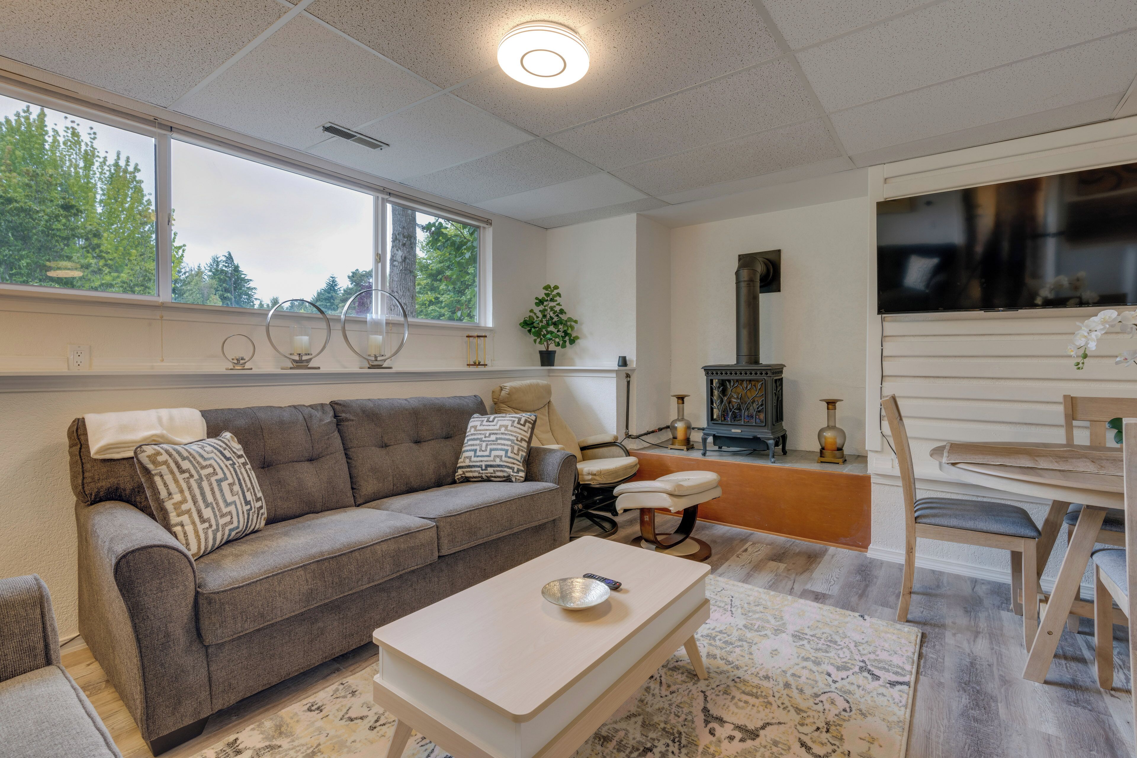 Cozy Kenmore Vacation Rental w/ Shared Hot Tub!