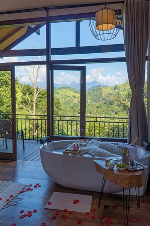 Panoramic-rum | Sängtillbehör av högsta kvalitet och bäddmadrasser