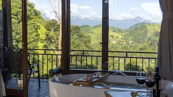 Panoramic Room | Premium bedding, pillowtop beds, individually decorated