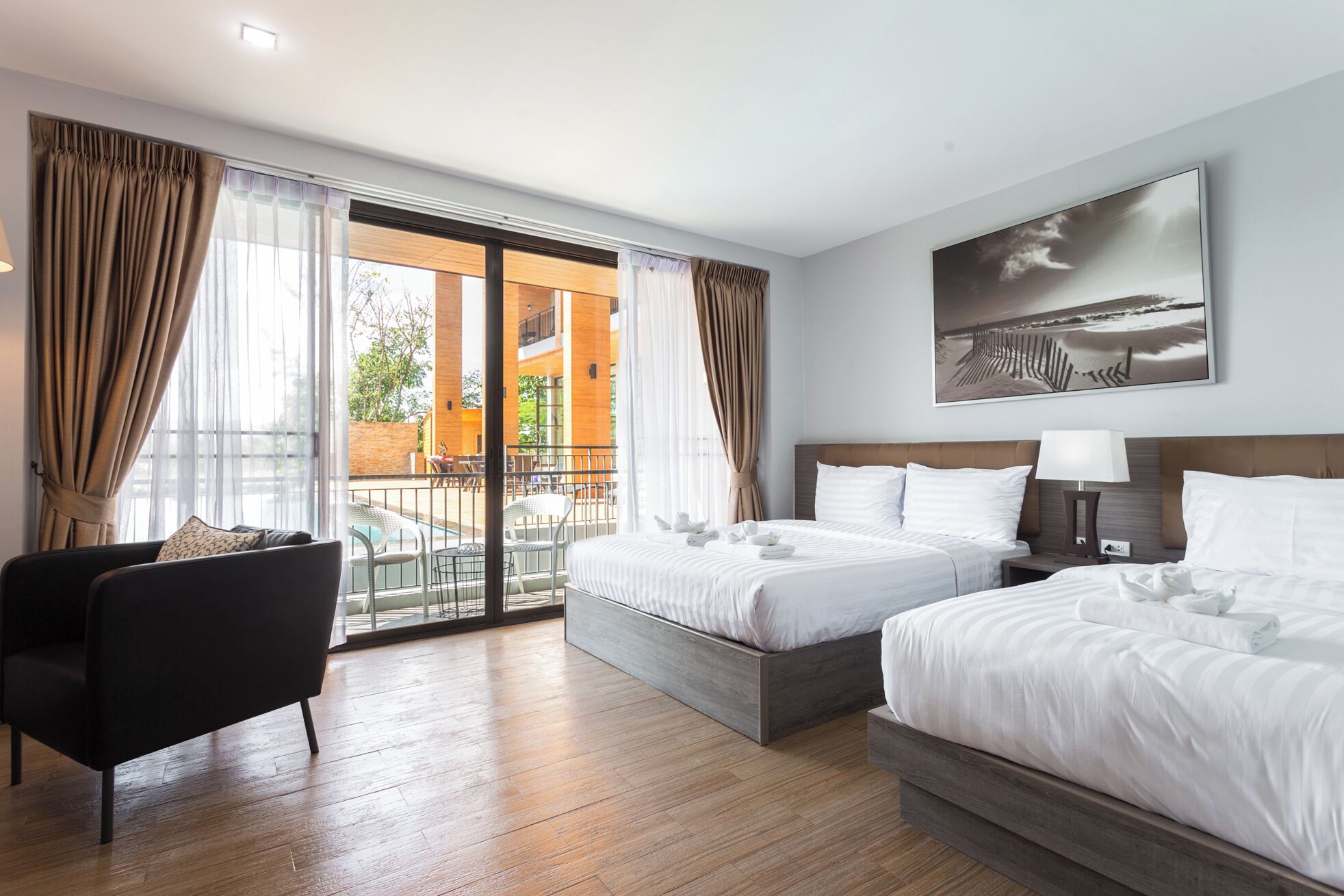 Deluxe Double or Twin Room | Bed sheets