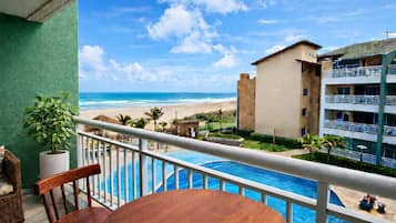 Apartment | Outdoor dining