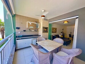 Comfort Apartment, Sea View, Ground Floor | Outdoor dining - TERRAMARIS RESORT APARTMENTS (Aquiraz)