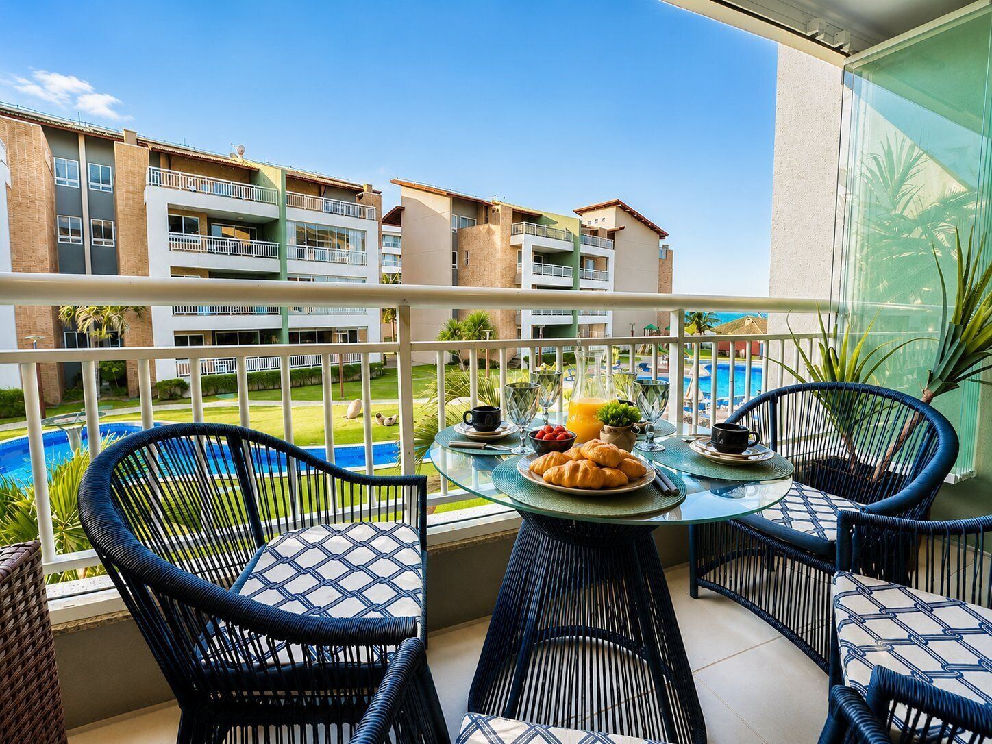 Comfort Apartment, 3 Bedrooms, Sea View