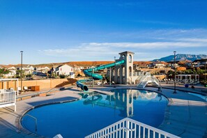 A heated pool - Zion Retreat | Townhouse in Washington (Washington)