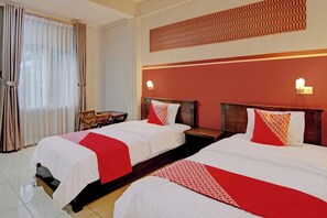 Deluxe Twin Room | Free WiFi, bed sheets - Hotel O Penginapan Rokan Permai Syariah (Pasir Pengaraian)