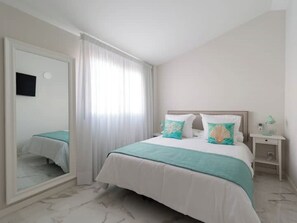 2 quartos, ferros/tábuas de passar roupa, Wi-Fi, roupa de cama