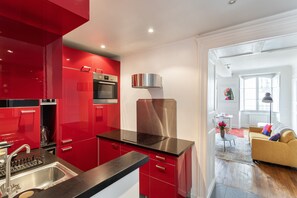 Fridge, microwave, oven, dishwasher