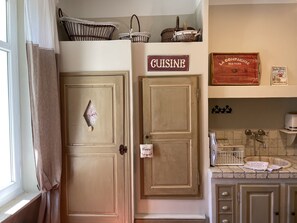 Interior - Appartement de Charme Dans Maison de Ville, Climatisé, Grande Terrasse (Aix-en-Provence)