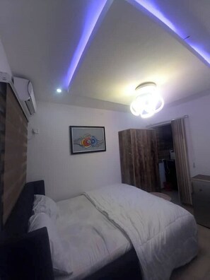 Bügeleisen/Bügelbrett, WLAN