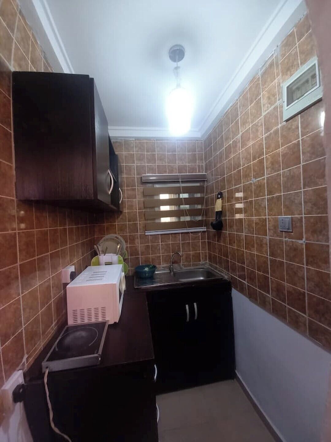 Fridge, microwave, stovetop, electric kettle