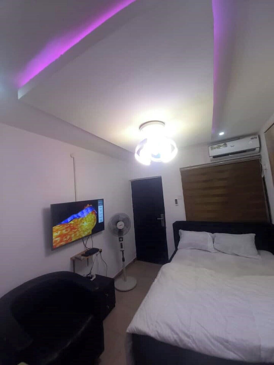 Iron/ironing board, WiFi