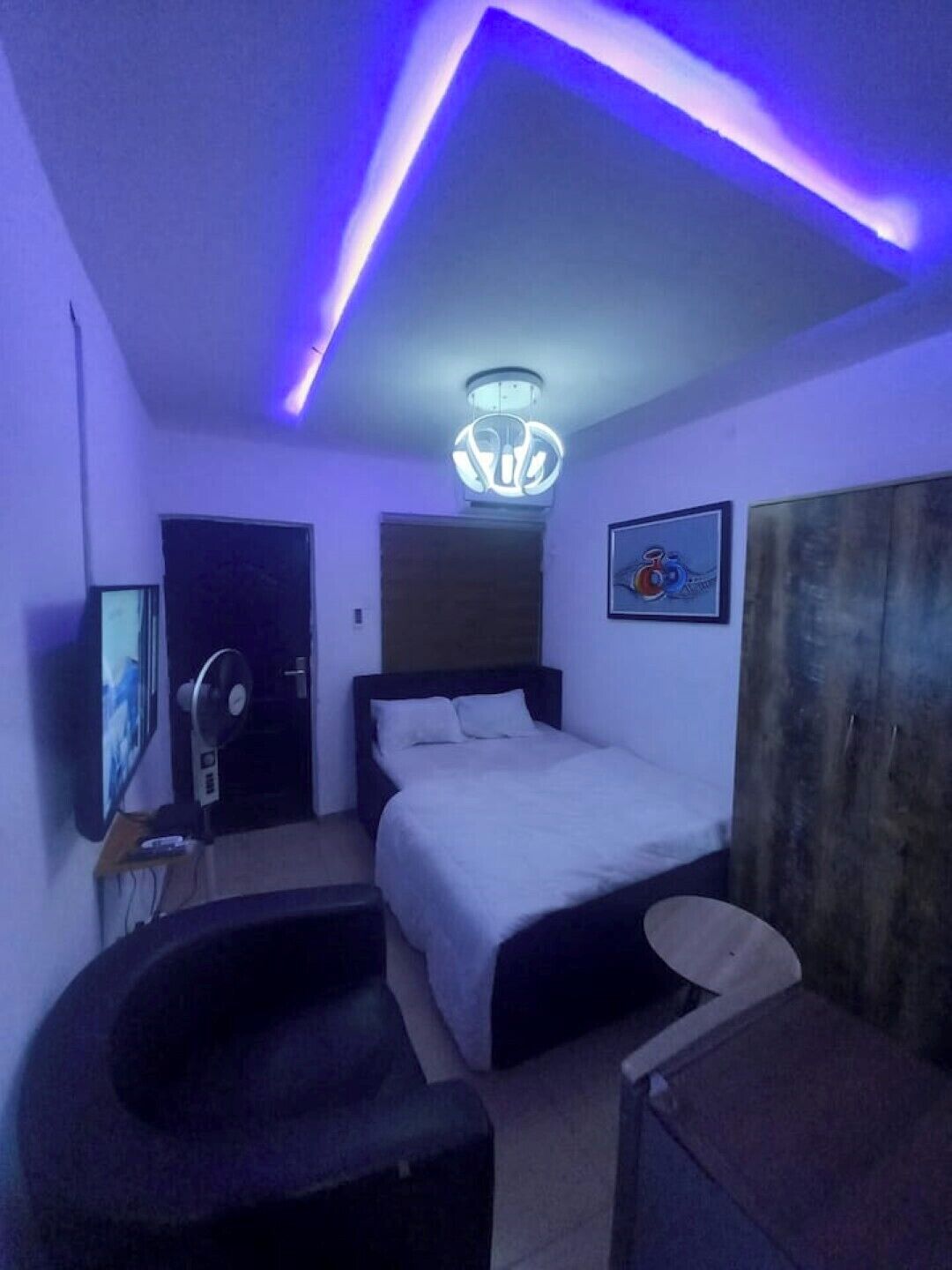 Iron/ironing board, WiFi