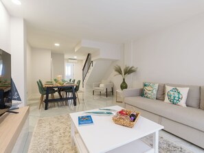 Living area - Duplex 2 Bedrooms 5B (Las Palmas de Gran Canaria)