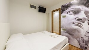 คลาสสิกอพาร์ทเมนท์ | 2 ห้องนอน, เครื่องนอนระดับพรีเมียม, ผ้านวมขนเป็ด, เตารีด/โต๊ะรีดผ้า