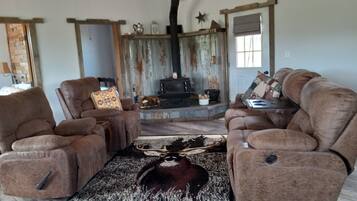 Smart TV, DVD player, books