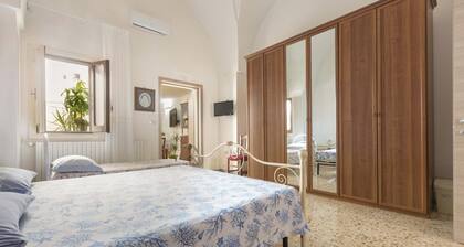 Dimora Emanuele by BarbarHouse