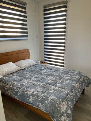 Apartment, Mehrere Betten | 3 Schlafzimmer, Bügeleisen/Bügelbrett, kostenloses WLAN, Bettwäsche