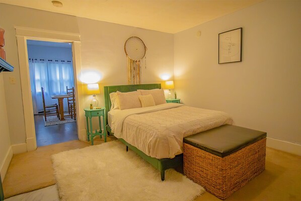 2 bedrooms, desk, iron/ironing board, free WiFi