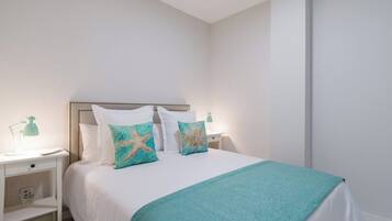 2 slaapkamers, een strijkplank/strijkijzer, wifi, beddengoed