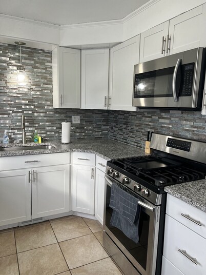 GOTL Coastal Cottage- Sunset Vacation Rentals