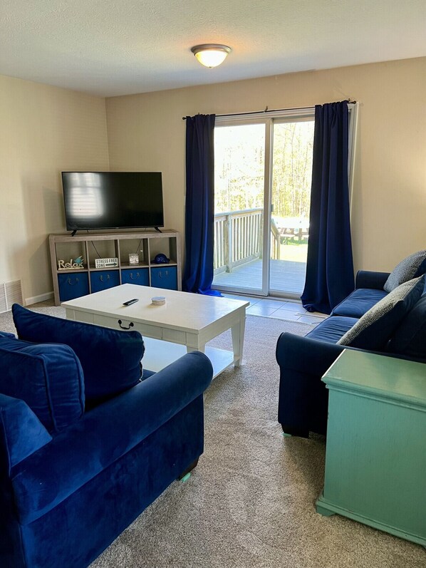 TV - Seascape Townhome #67- Sunset Vacation Rentals (Geneva)