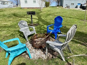 Property grounds - GOTL Lakeview Loft- Sunset Vacation Rentals (Geneva)