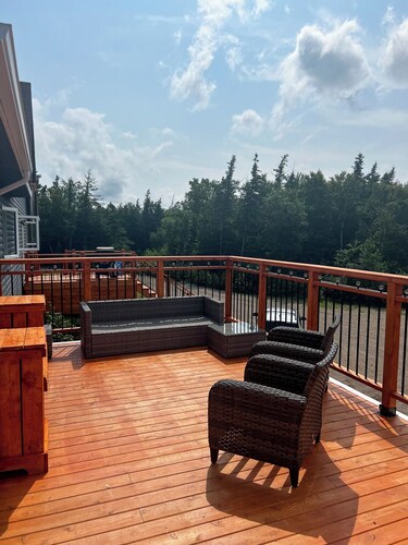 Sunny Acre Lodge - 5 Bedrooms with Hot Tub