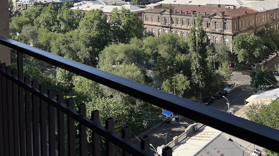 2-bedroom Luxury apartment in the center of Yerevan by Sweet Home
