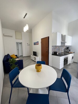 Interior - Casina at 32 apartment historical center Palermo (Palermo)