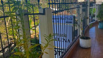 Phòng đơn cơ bản | Bộ đồ giường cao cấp, trang trí khác biệt