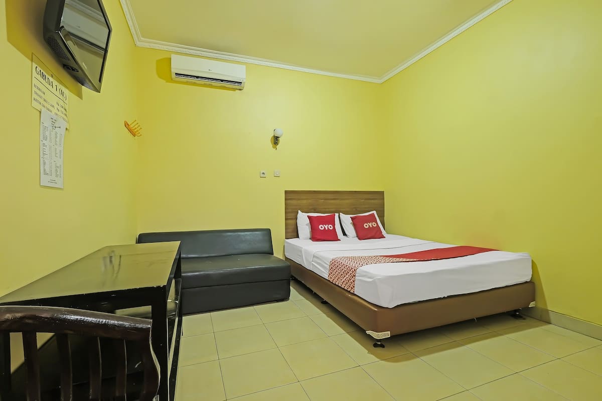 Deluxe Double Room | 1 bedroom, bed sheets