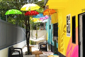 Exterior - Baku Laureles Hostel (Medellín)