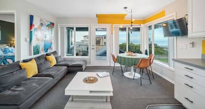 Blue Octopus #1 Ocean View. Beach Access