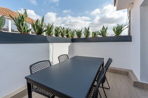 Outdoor dining - GA1 (Barcelona)