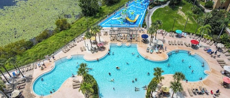 Piscina all'aperto, una piscina riscaldata