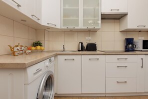 Apartment, 1 Bedroom, Kitchen | Private kitchen | Microwave, dishwasher, coffee/tea maker, electric kettle - Warsaw Old Town Apartment by Renters (Warsaw)