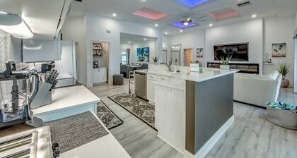 Luxury Villa "make A Break" with Pool, Waterview & Office